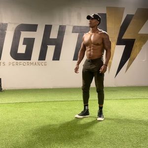 Meet your Posher, Thomas